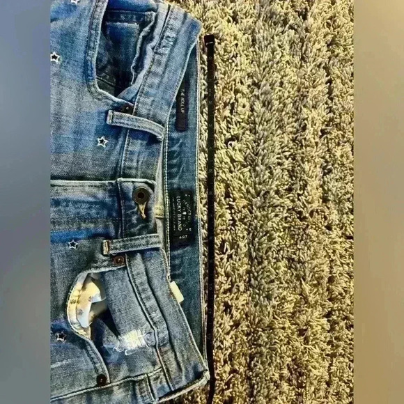 Lucky Brand The Roll Up Shorts - Picture 10 of 10